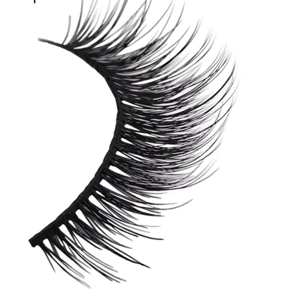 🆕️3 pair 3D Mink natural look false eyelashes - Picture 2 of 4